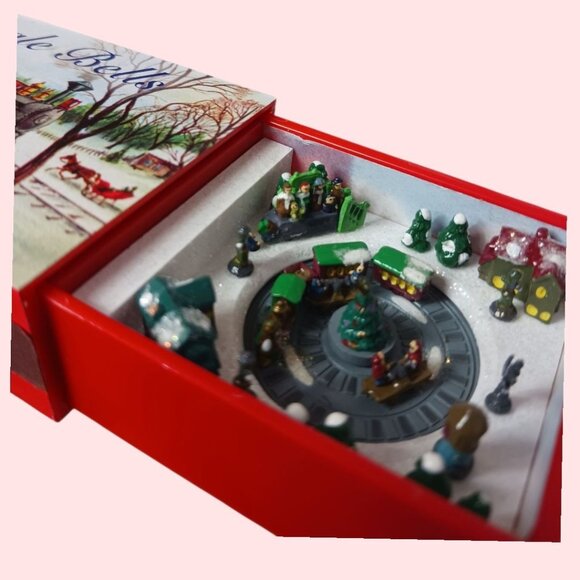 Mr. Christmas Matchbox Melodies Jingle Bells Music Box W/ Animated Scene Plays S - Picture 6 of 10
